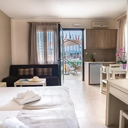 Aparthotel Rainbow La Canea